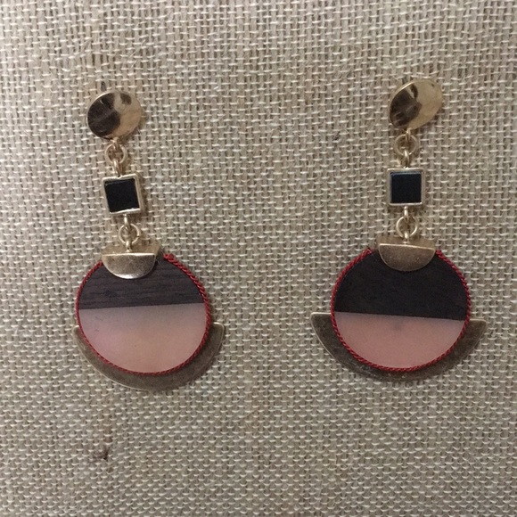 Fashion Earrings - Picture 3 of 3